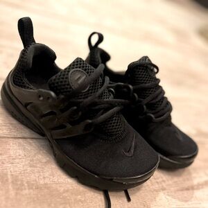 Nike Kids Presto Sneaker Black Size 12 children’s
